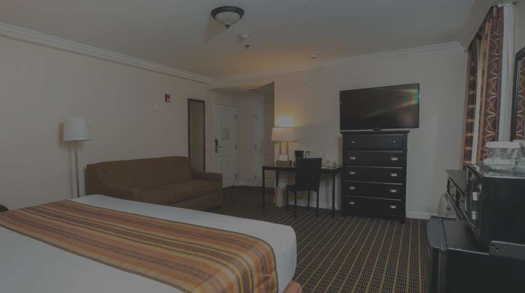The Wilshire Grand Hotel West Orange Chambre photo