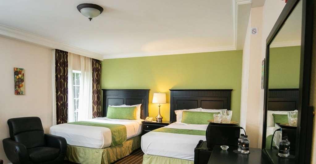 The Wilshire Grand Hotel West Orange Chambre photo